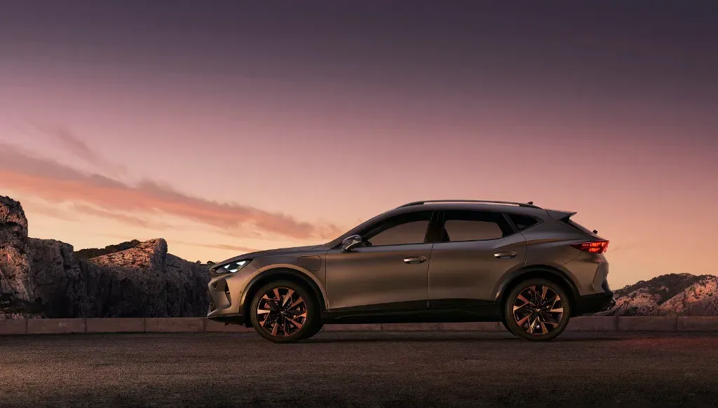 Nowoczesne SUV-y i auta osobowe